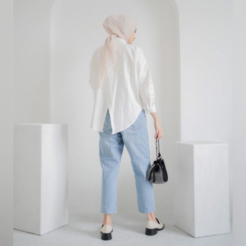 KEMEJA WANITA LINEN OVERSIZE // NELKA LINEN SHIRT