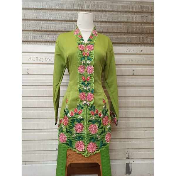 KEBAYA MURAH / ATASAN KEBAYA BORDIR /KEBAYA LENGAN PANJANG /KEBAYA MODERN / ROK TUMPAL