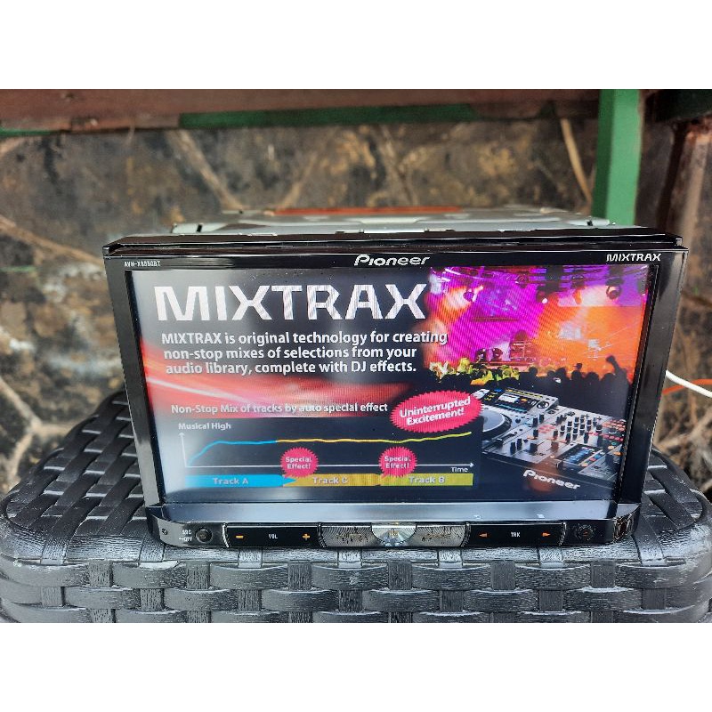 pioneer avh-x8550bt mixtrax