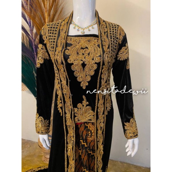 Kebaya Pengantin Bludru, Full Payet