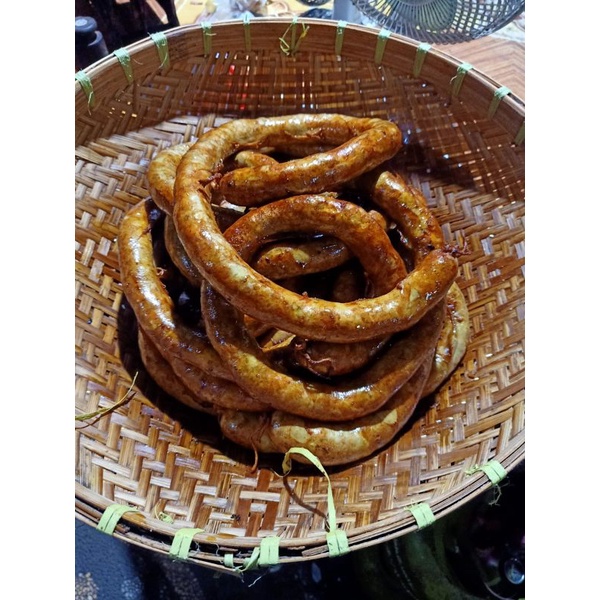 

URUTAN BABI GORENG PANILEM // sosis Bali / urutan babi / sosis enak / urutan goreng