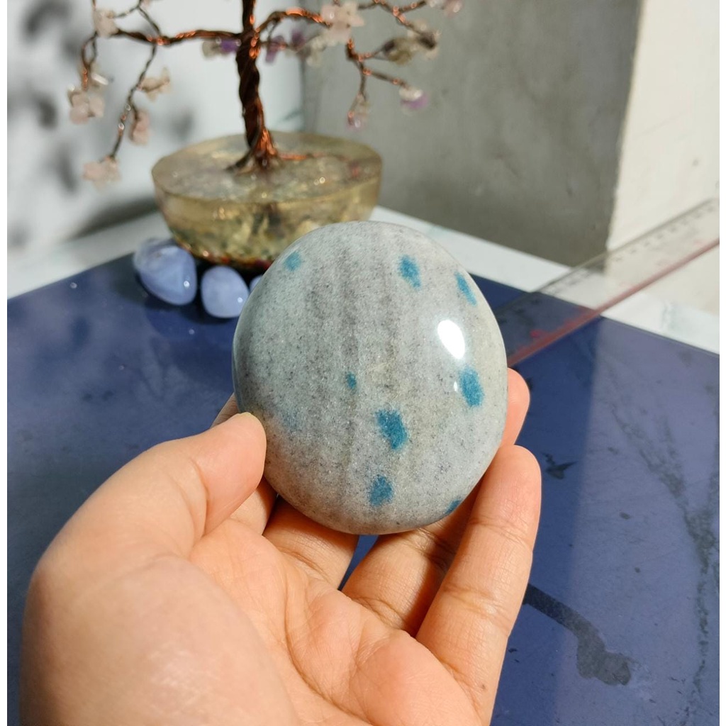 Natural Stone K2 Palm (5)