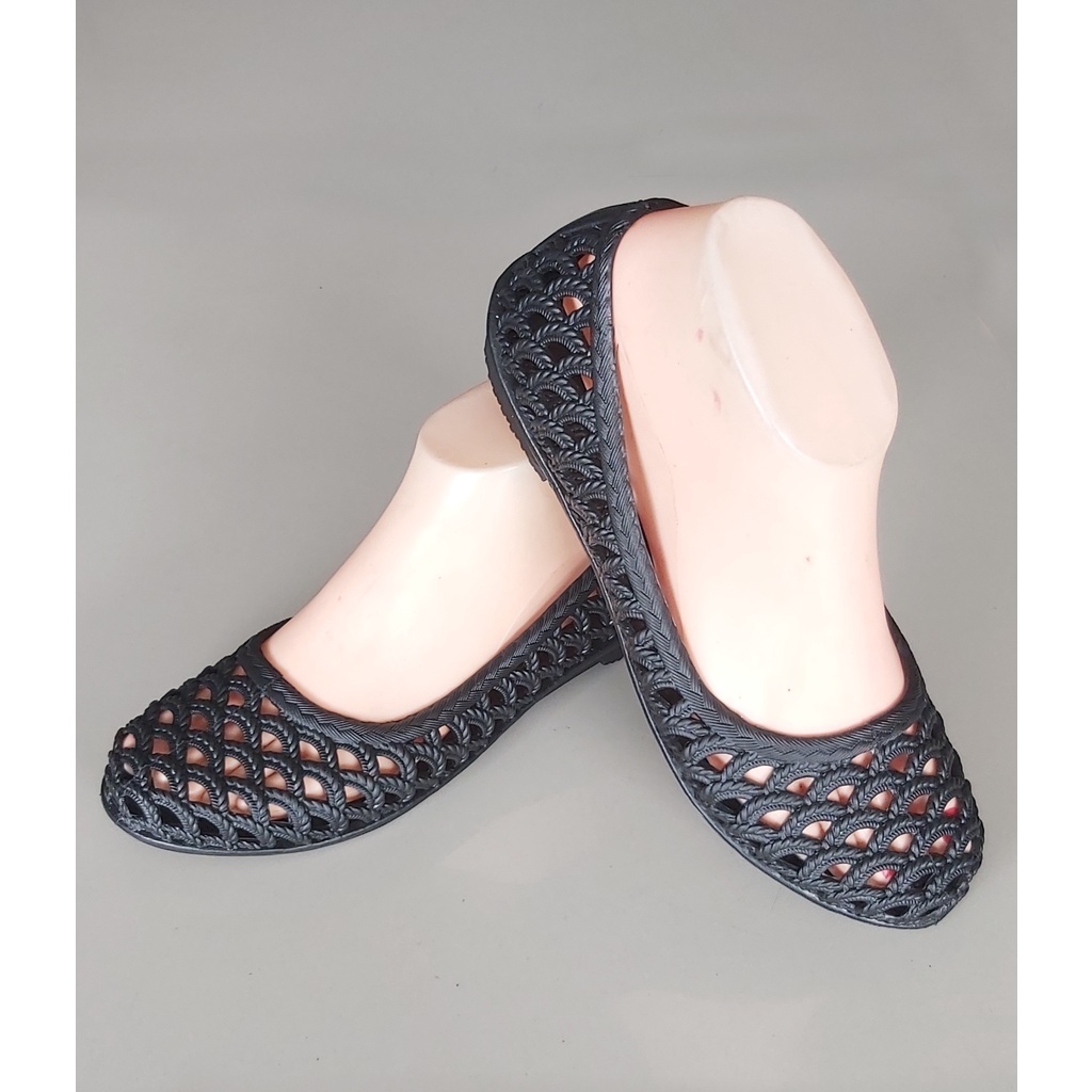 Sepatu Flat Wanita Q-538 Karet Empuk Anti Slip Sepatu Slip On Slop