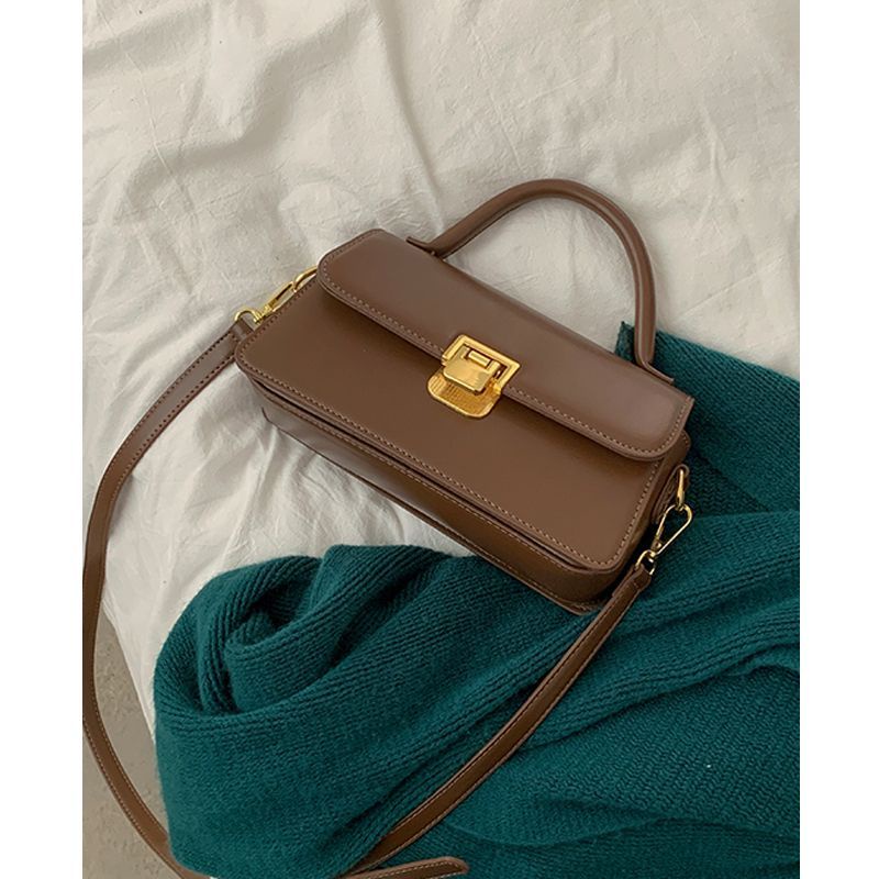 Red Retro tas tangan tas wanita 2022 musim dingin baru trendi fashion Messenger tas Korea niche all-match in Messenger tas