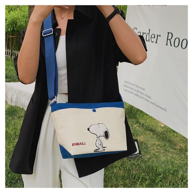 TAS SNOOPY / TAS SLEMPANG SNOOPY / TAS TENTENG SNOOPY / HAND BAG SNOOPY  / SHOULDER BAG