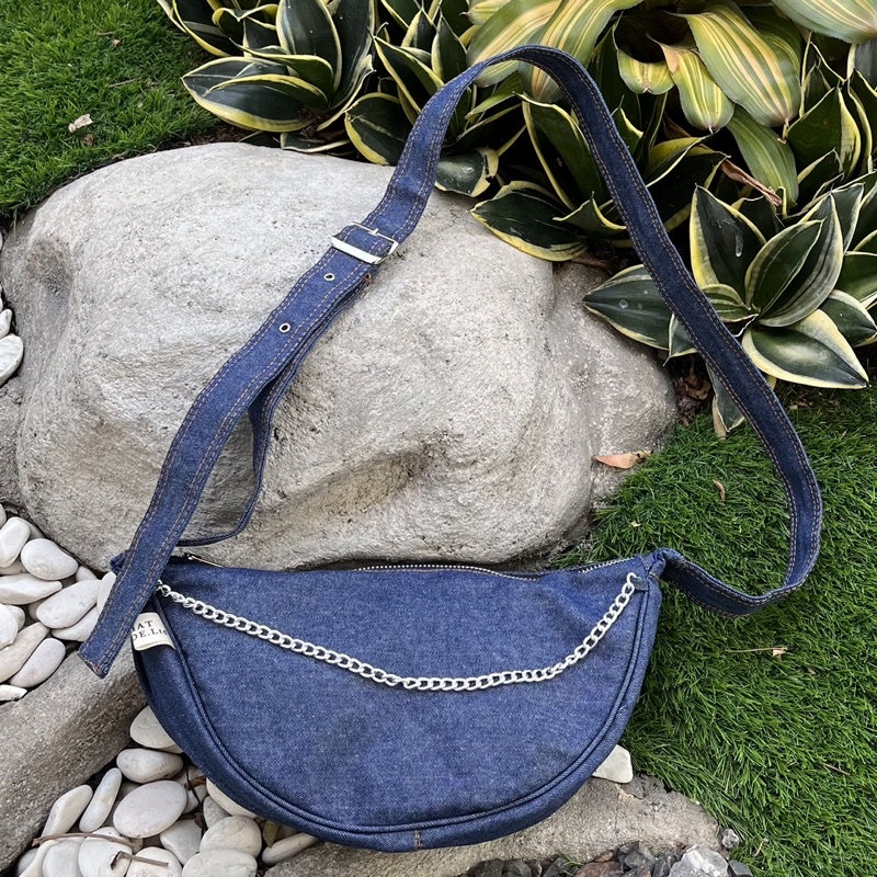 Minji bag | denim round slingbag | WhatInside.Ltd