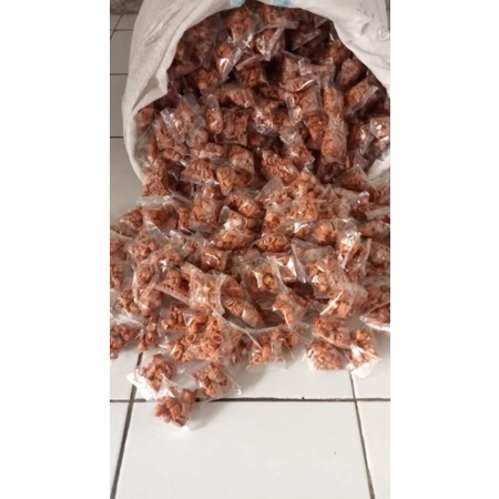 

aneka cemilan renyah dan pedas CEKER MERCON dan SOTONG GORENG