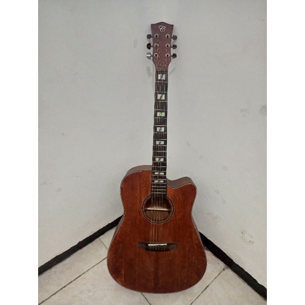 gitar akustik chard original