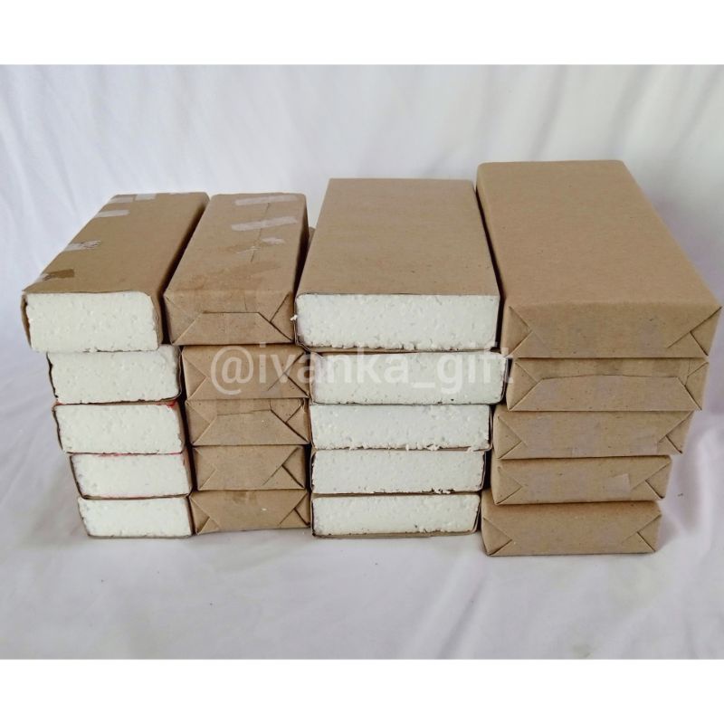 

Busa Styrofoam Kering Gagang Buket Bunga Snack Sterofoam