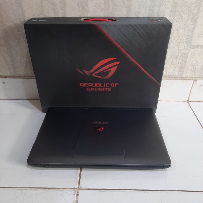 Laptop Asus ROG Strik GL553VD Core i7-7700HQ Gen 7th Ram 8Gb/SSD 256Gb/HDD 1TB Nvidia Geforce GTX 1050 keyboard backlight