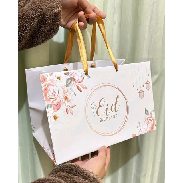 

Paperbag Lebaran Paperbag Idul Fitri, Paperbag Eid Mubarak, Paperbag Custom, Paperbag, Parcell Lebaran, Parcell Idul Fitri, Hampers, Hampers Lebaran