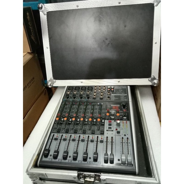 MIXER BEHRINGER XENYX X1204USB + HARDCASH ( second )