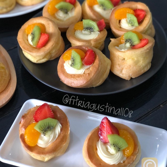 

Past Soes Buah Choux Pastry Jumbo Per Box Isi 6/9 Pc