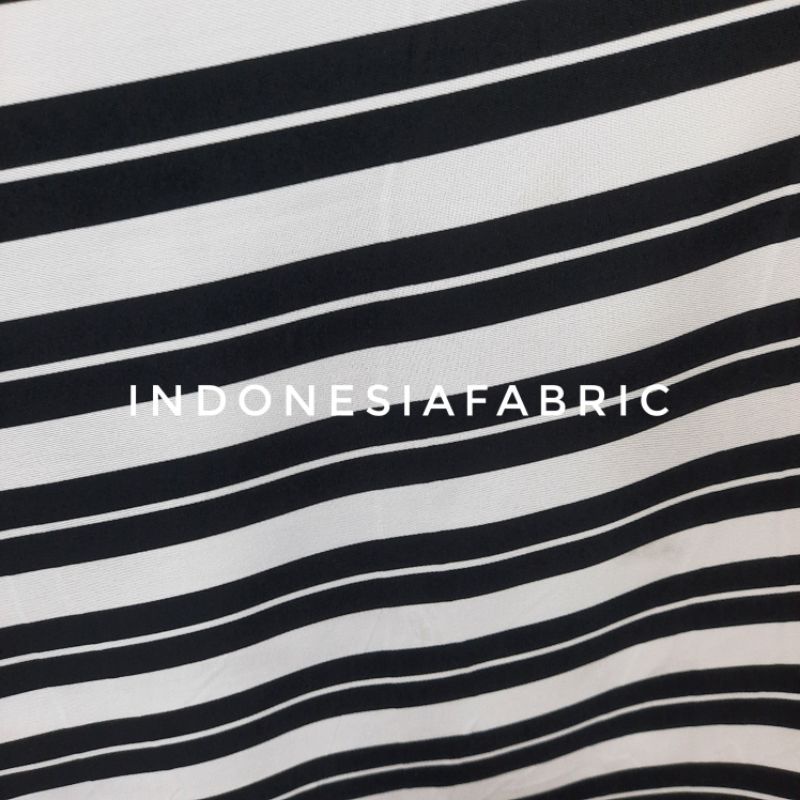 Kain Shakila motif salur hitam putih bahan sakila syakila gamis tunik dress mukena hijab jilbab keru