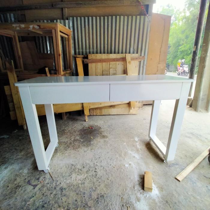 meja belajar minimalis/laci kanan kiri