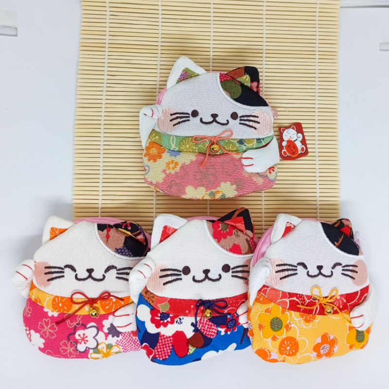 Chirimen Neko Lucky Cat Pouch Wallet Dompet Koin Kain Khas Jepang