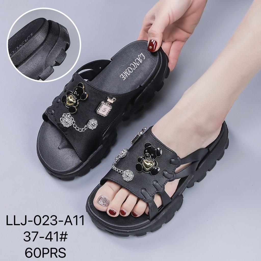 Sandal Jelly wanita Import MAGGIE / Sendal Wanita Buat Seharihari / Sandal Wanita Model Terbaru / Sendal Korea Wanita / Sepatu Wanita Dewasa terbaru 2022 / Sandal Wanita Simpel