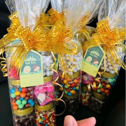 

Hampers Lebaran Paket Coklat Delfi Cha-cha mix Lagie