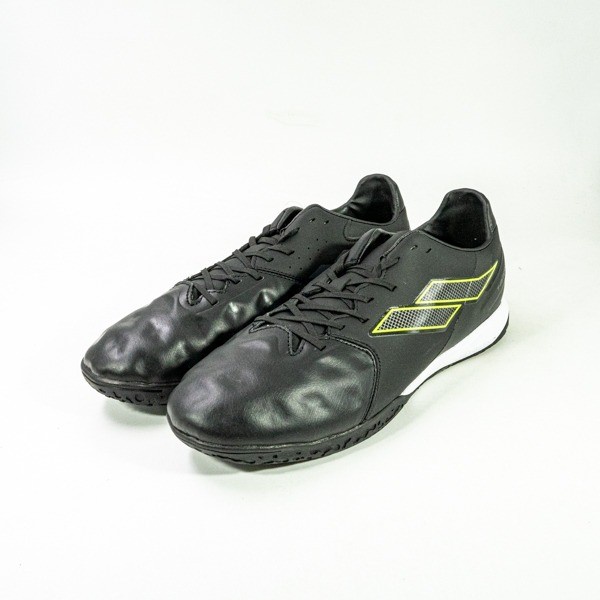 SEPATU FUTSAL MILLS ORIGINAL T-RITON SABRE IN BLACK WHITE 9400401 BNIB