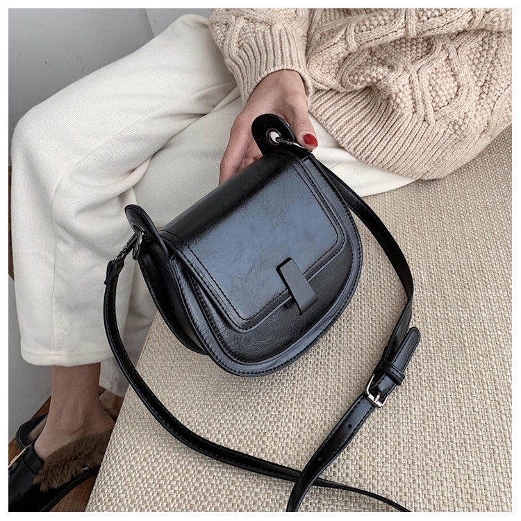 Tas High-End Wanita 2022 Baru Trendi Musim Panas All-Match Gaya Asing Net Red Niche Tas Sadel In Bahu Messenger tas