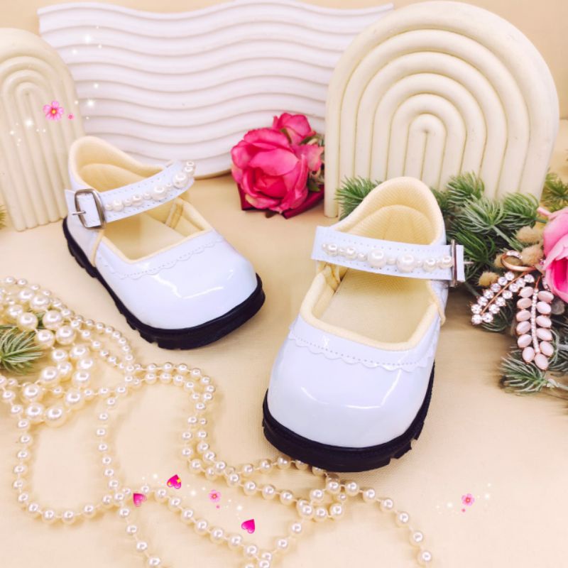 Sandal/sepatu anak perempuan/Pantopel Mutiara