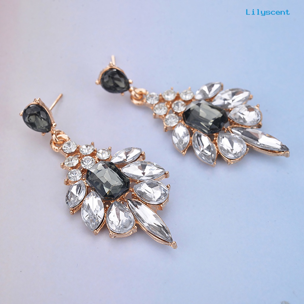 [LS] 1pasang Anting Giwang Bentuk Tetesan Air Menarik Bahan Alloy Wanita Gadis Ear Studs Untuk Pernikahan