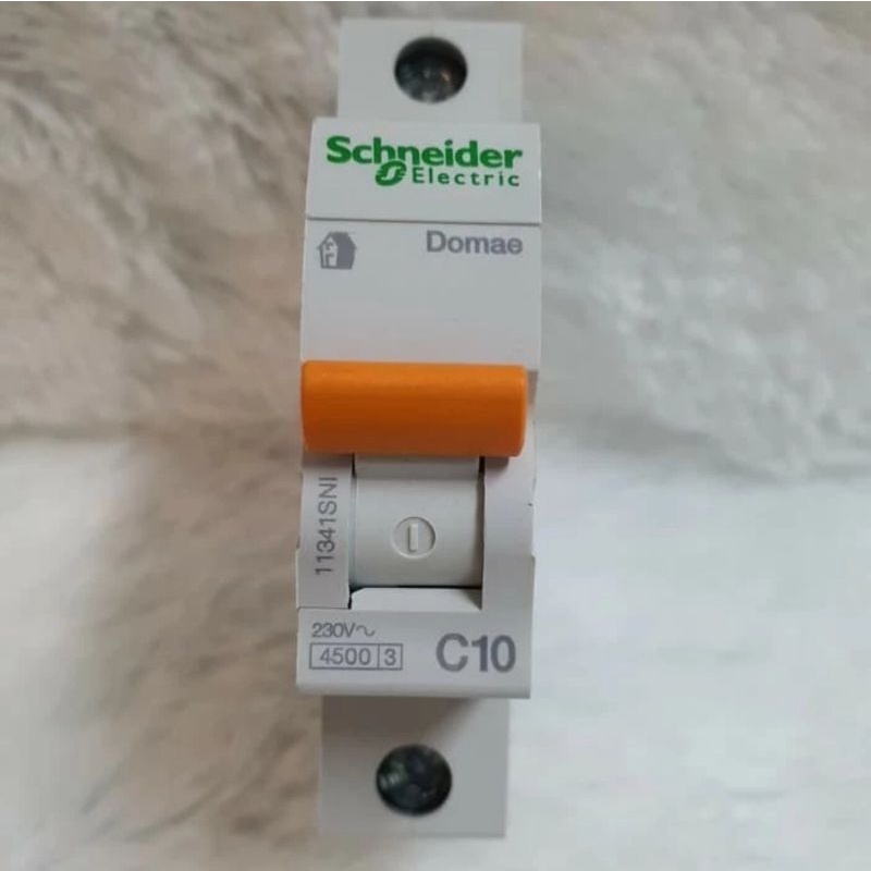 MCB SCHNEIDER DOMAE F01110 C-10 A 1 P ORI THAILAND