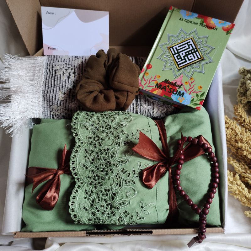 

hampers pernikahan set perlengkapan sholat