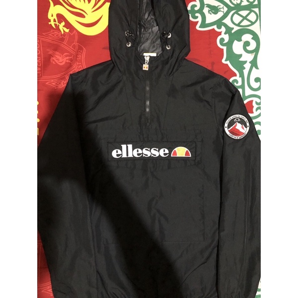 Ellesse Mount