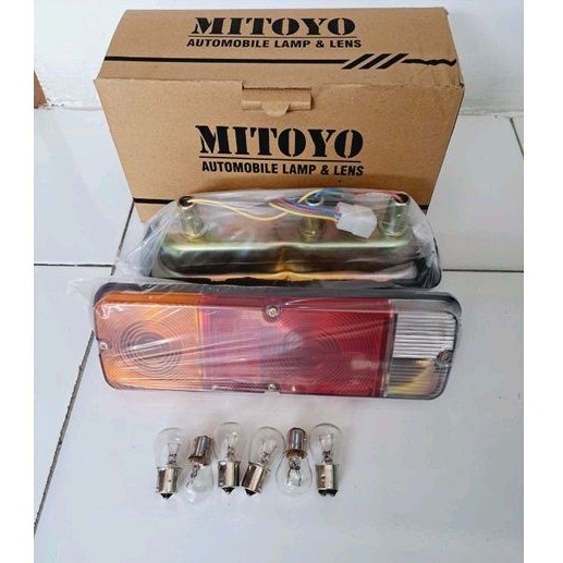 Lampu stop Kijang Kapsul/ kijang Doyok/ kijang super + Bohlam 7k / 5k / 4k Kanan kiri lampu belakang