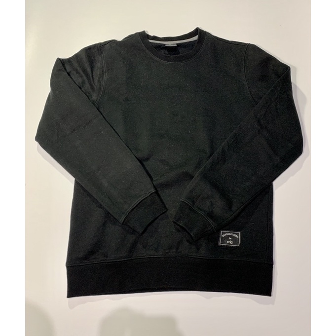 RRIG x BEYOND CLOSET Black / hitam Basic Crewneck - Size 95 / M - Second