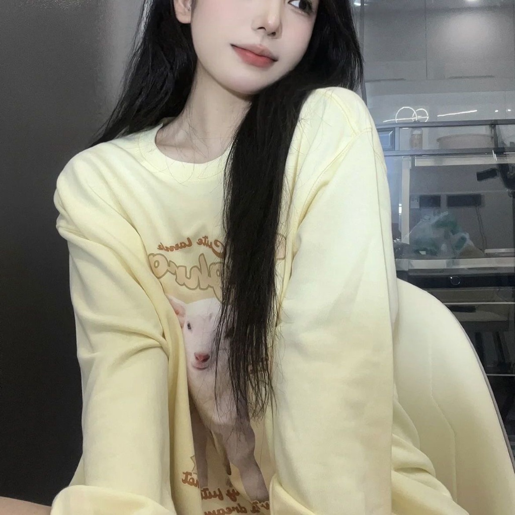 ▼♝♝Milk Huhu [katun] INS super panas awal musim gugur lengan panjang leher bulat longgar sweter kuning muda wanita gaya kampus kecil