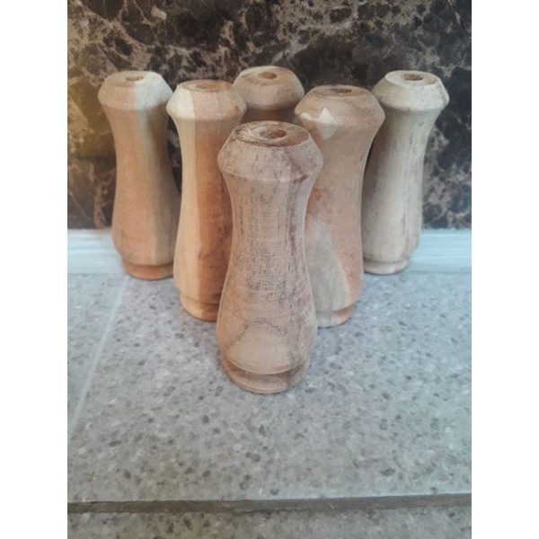 Pion Diamon Minimalis Kayu Jati