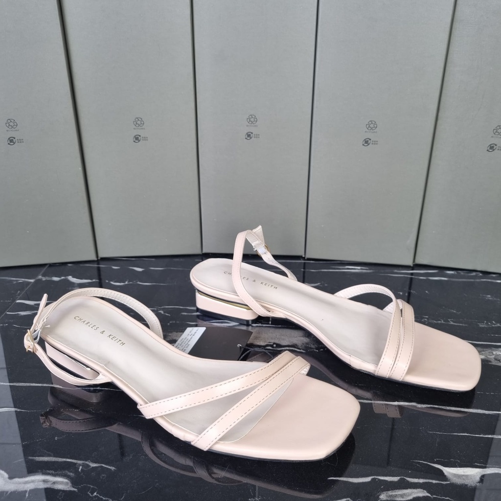 SANDAL FLAT 3 CM C009