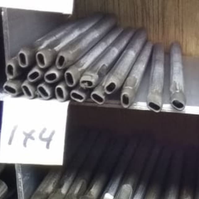 

Kol Plong Jam Tangan Pembolong Oval 1X4Mm