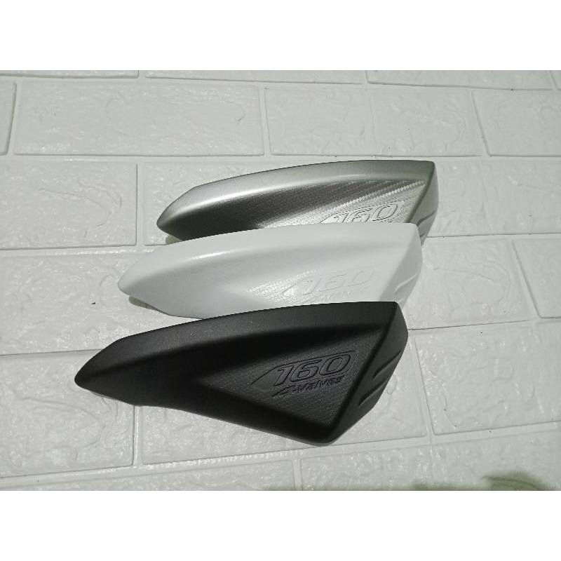 Garnish Cover Muffler dan Air Cleaner  vario 160