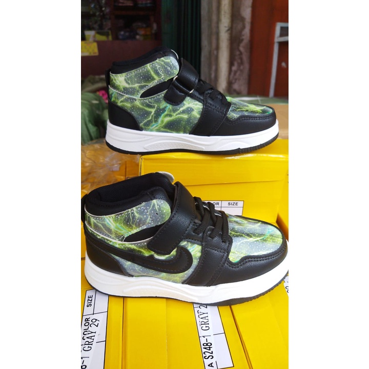 Sepatu sneakers anakimport sporty &amp; trandy S248-1 (26-37) Sepatu anak sekolah termurah