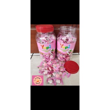 

yupi toples