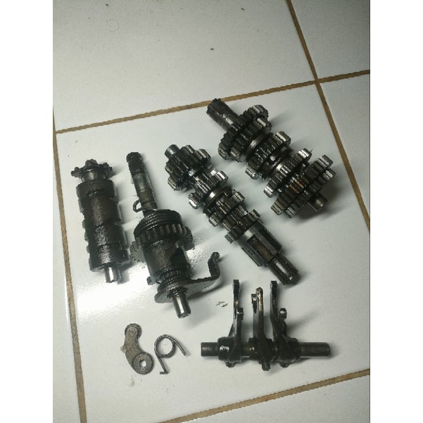 Gigi Rasio Gigi Tranmisi Gearbox gl 100 gl 125 cb 100 cb 125 original copotan