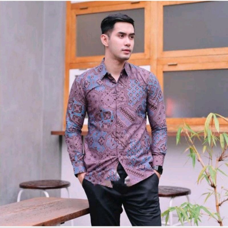 kemeja batik pria slim fit lengan panjang motif sekar jagat dengan lapisan puring