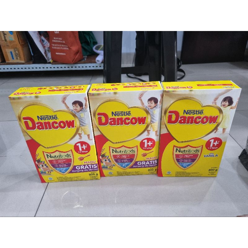 Susu afkir dancow 1+ rasa madu dan vanila 800 gram ED OCT DES 2022(HARGA 3 KOTAK)