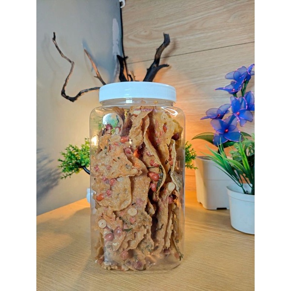 

Peyek kacang tanah 1 toples