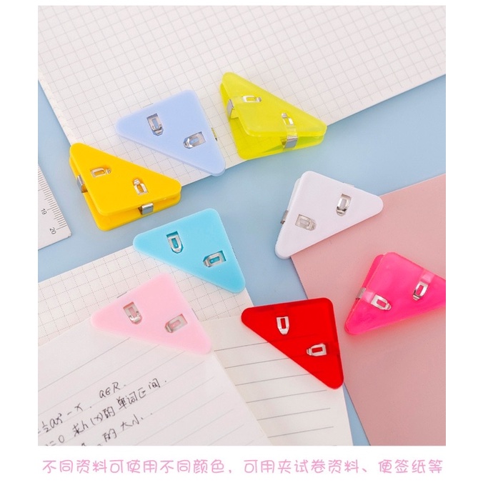 

Triangle Clip / Paper Clip / Penjepit Sudut Kertas Warna Warni Kapasitas 40 Lembar