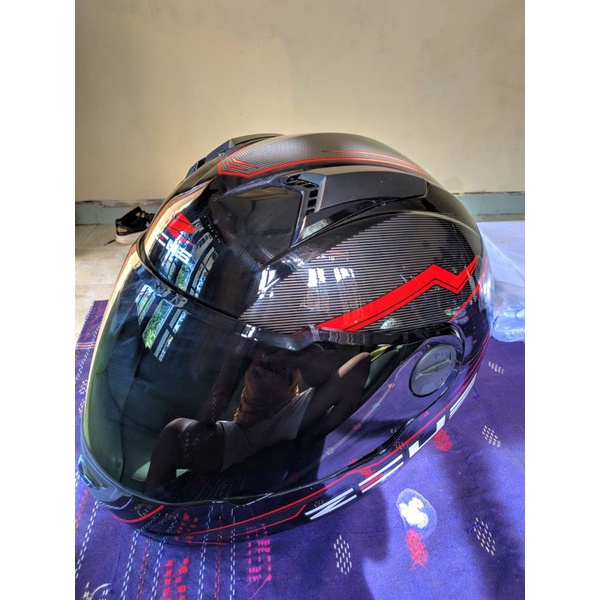 helm zeus 811