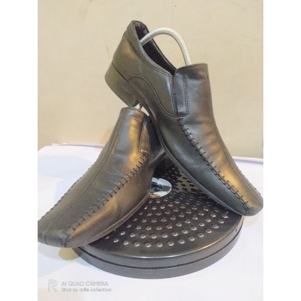 Sepatu Kulit River Island made in Portugal