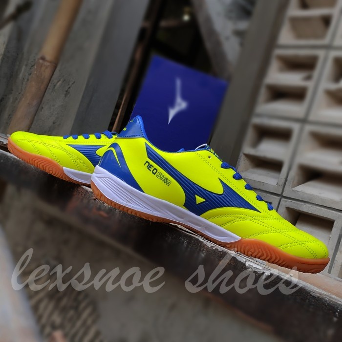 SEPATU FUTSAL MIZUNO NEO MORELIA OLAHRAGA PRIA TERLARIS