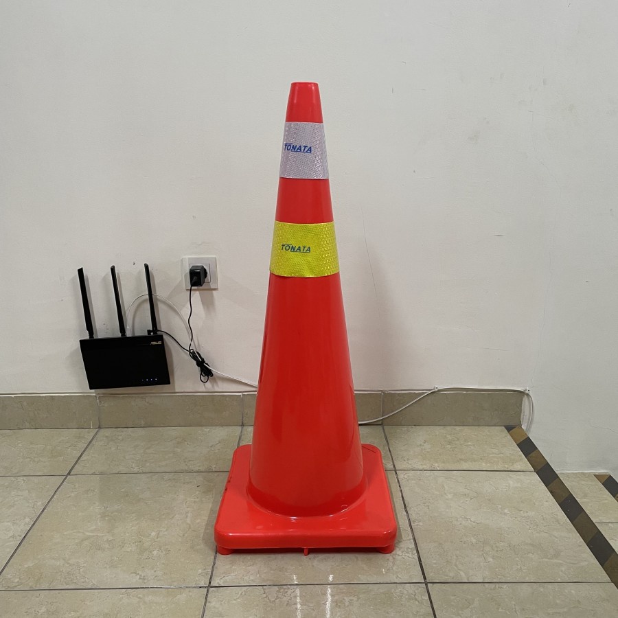 Scotlight Reflector Traffic Cone 1.8 Kg 70 Cm