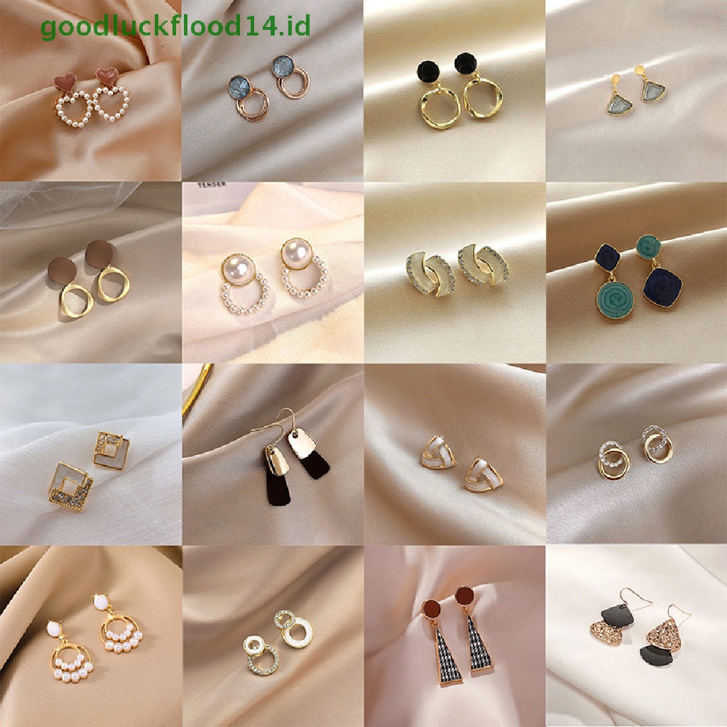 [GOOGFOUR] 1pasang High-end Anting Gadis Mutiara Telinga Klip Wanita Fashion Perhiasan Aksesoris Pernyataan Menjuntai Anting-Anting [TOP]