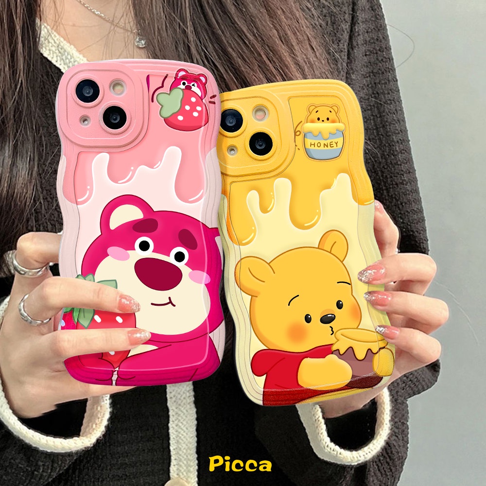 Vivo Y36 Y02 Y15s Y16 Y11 Y35 Y20 Y22s Y02s Y22 Y17 Y15 V25E Y91 Y21 Y21s Y33s Y12 Y75 V20 V21 Y30 V25 Y12s Y91C Y12i Y15A Kartun Winnie the Strawberry Pooh Bear Wavy Edge Case