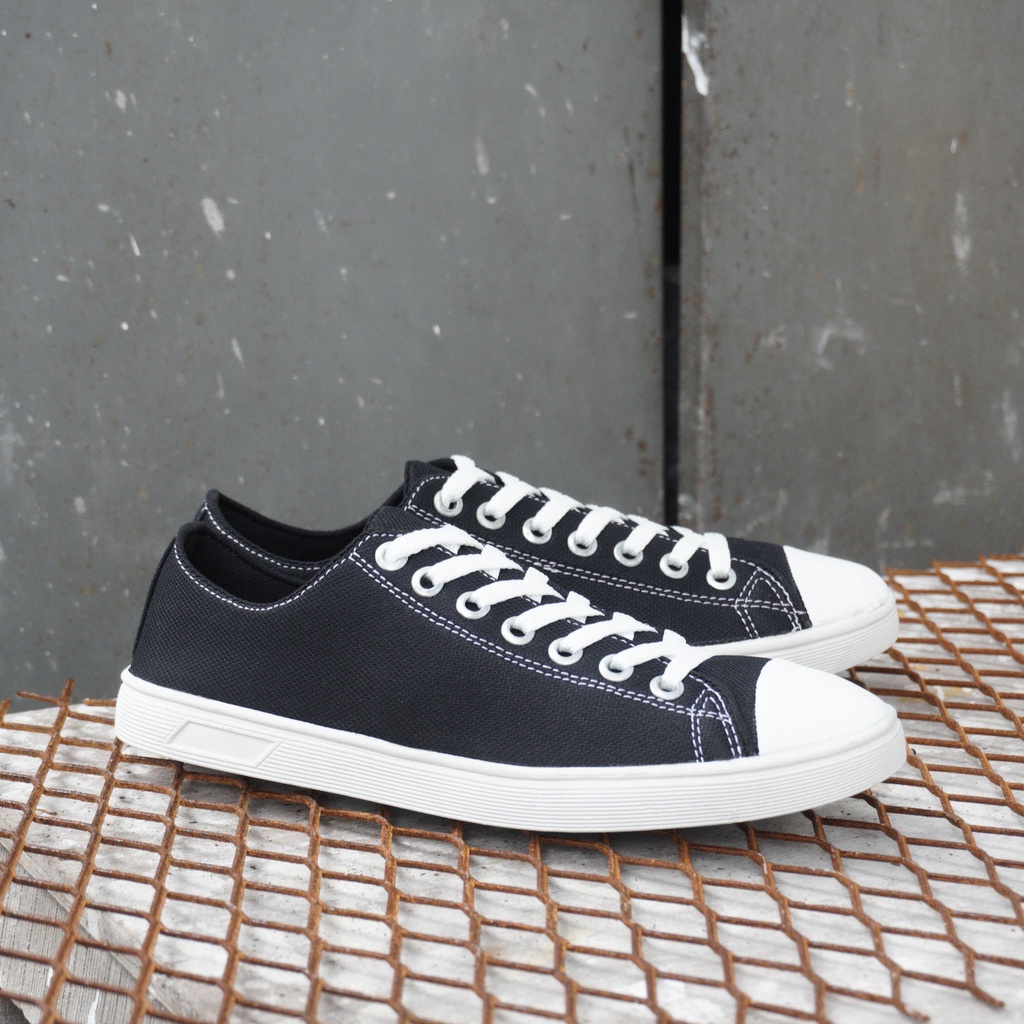 Sepatu Sekolah Pria Wanita Converse Tinggi Dan Pendek size 36-43 untuk PRIA dan WANITA // Sepatu SNAKERS Sekolah Anak